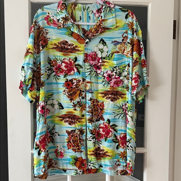 No Boundaries Other - Classic Hawaiian Floral Men's Shirt